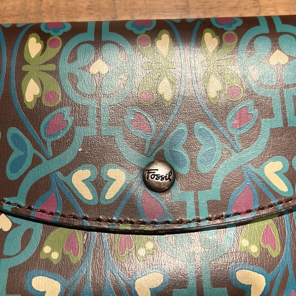 Fossil TriFold Travel Wallet Clutch Document Passport Holder Printed Leather - Picture 2 of 12